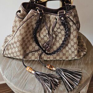 Gucci large tote bag